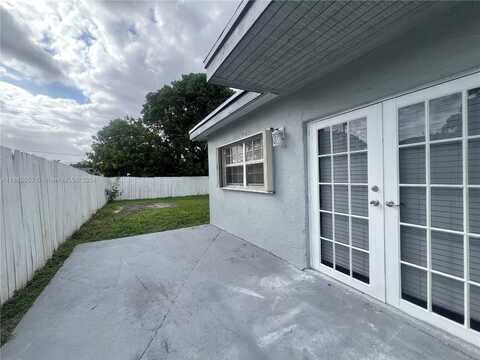 19122 NW 36th Ave, Miami Gardens, FL 33056