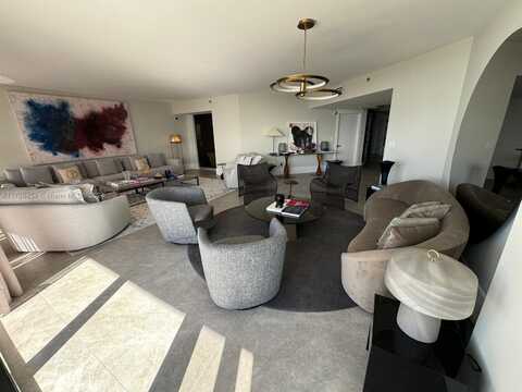2000 Island Blvd, Aventura, FL 33160
