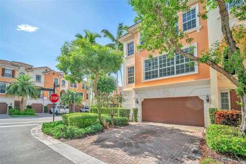 616 NE Venezia Ln, Boca Raton, FL 33487