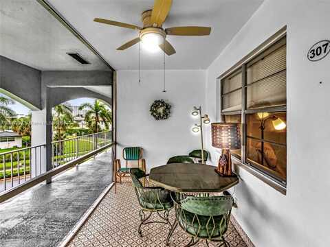 541 Blue Heron Dr, Hallandale Beach, FL 33009