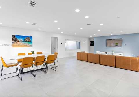 7220 Mckinley St, Hollywood, FL 33024