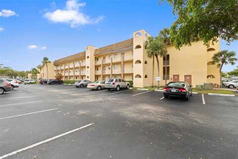 8435 Sunrise Lakes Blvd, Sunrise, FL 33322