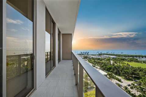 2655 S Bayshore Dr, Miami, FL 33133