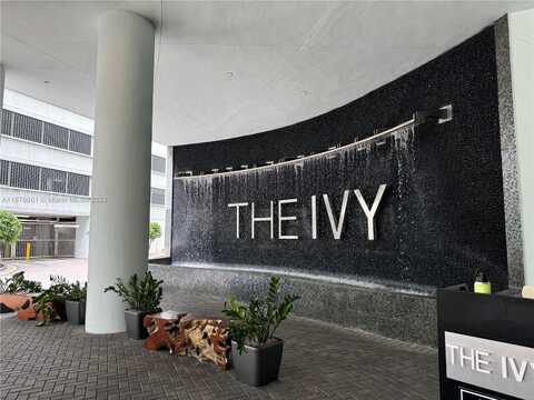 90 SW 3 ST, Miami, FL 33130