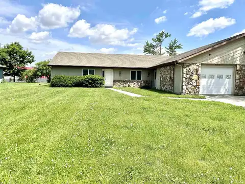 5006 W Keller Road, Muncie, IN 47304