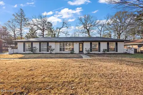 508 Inglewood Drive, Vicksburg, MS 39180