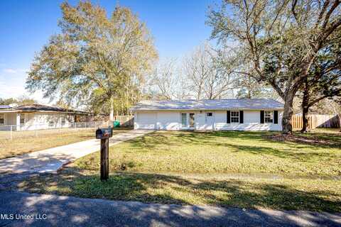 4640 Hilltop Drive, Ocean Springs, MS 39564