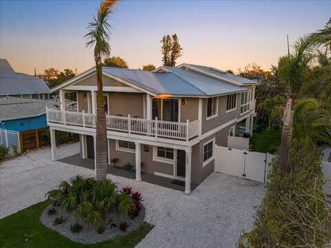 203 72ND STREET, HOLMES BEACH, FL 34217