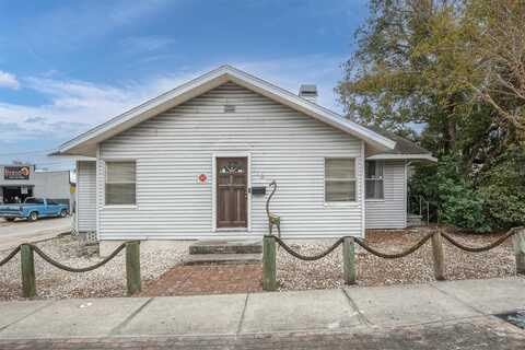 116 N PINELLAS AVENUE, TARPON SPRINGS, FL 34689