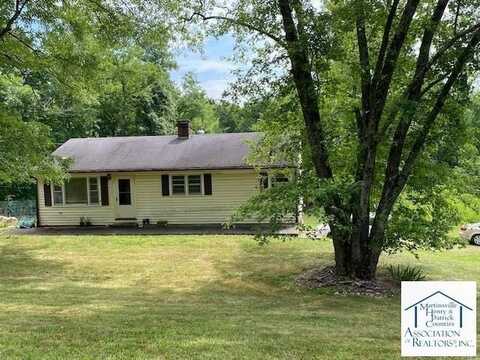 826 Stella Rd, Patrick Springs, VA 24133