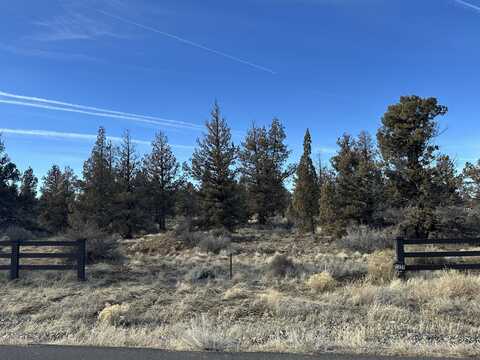 21220 Scottsdale Drive, Bend, OR 97701