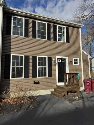 67 Cambridge St, Middleboro, MA 02346