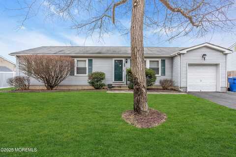 637 Garfield Avenue, Toms River, NJ 08753