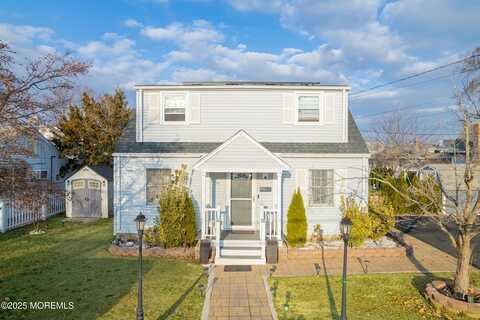 75 Shoreland Circle, Laurence Harbor, NJ 08879