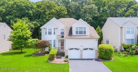 11 Mulberry Lane, Holmdel, NJ 07733