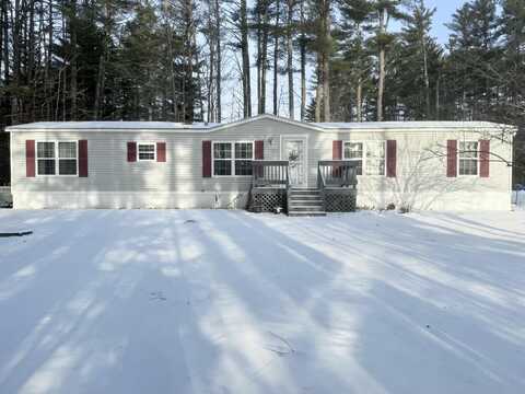 63 Creesy Street, Palmyra, ME 04965