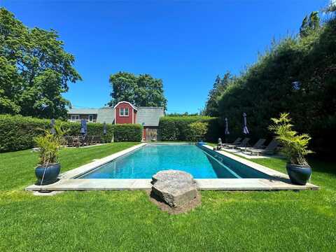 198 South Country Road, Remsenburg, NY 11960