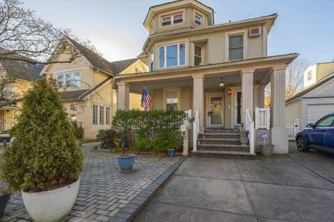 84-20 113 Street, Richmond Hill, NY 11418