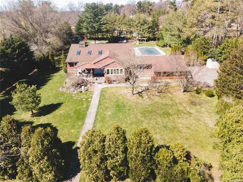 1 Rolling Drive, Old Westbury, NY 11568