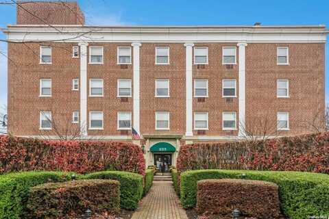 223 Seventh Street, Garden City, NY 11530