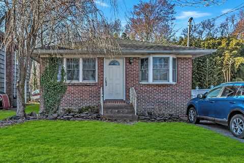 19 Derby Avenue, Huntington, NY 11743