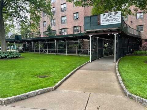 87-10 204 204 steet, Hollis, NY 11423