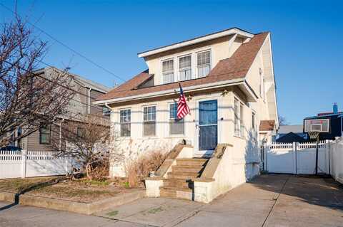 208 Franklin Boulevard, Long Beach, NY 11561