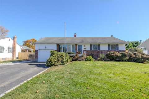 28 Hayrick Lane, Commack, NY 11725