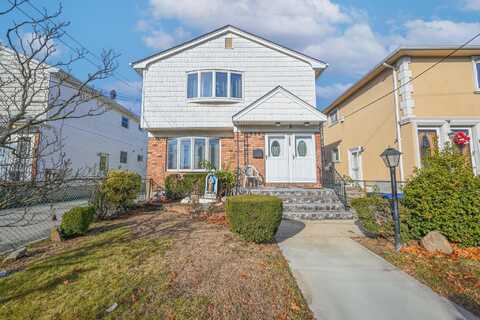 340 Mulry Lane, Lawrence, NY 11559