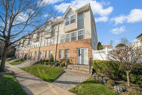 210 Hendrick Avenue, Glen Cove, NY 11542