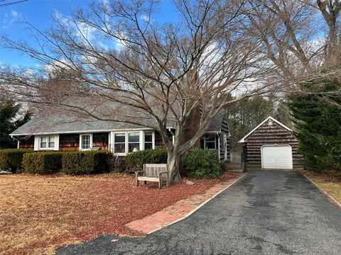 89 Harvard Avenue, Smithtown, NY 11787