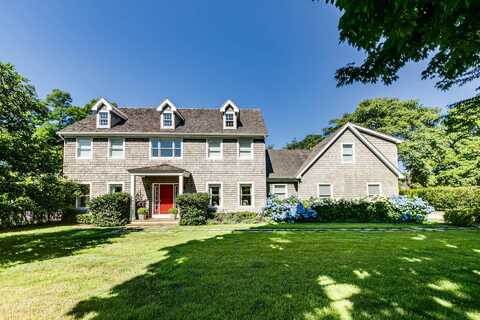 46 Norris Lane, Bridgehampton, NY 11932