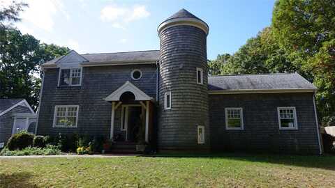 2 Briar Croft Drive, East Hampton, NY 11937