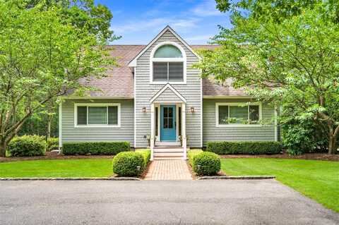 9 North Quarter, Westhampton, NY 11977