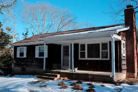 1810 N Oakwood Road, Laurel, NY 11948