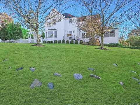 1 Hillside Court, Huntington Bay, NY 11743