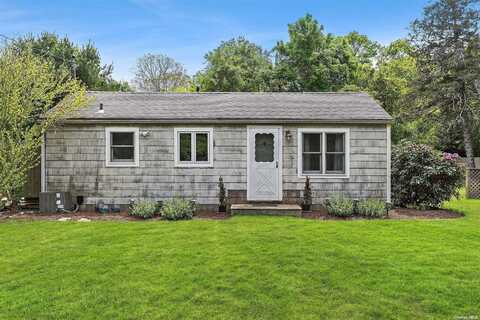 140 Three Mile Harbor Road, East Hampton, NY 11937