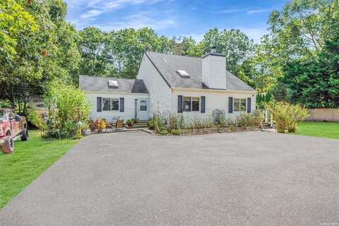 6 Spruce Street, East Hampton, NY 11937