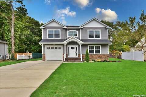 96 County Line Road, Massapequa, NY 11758