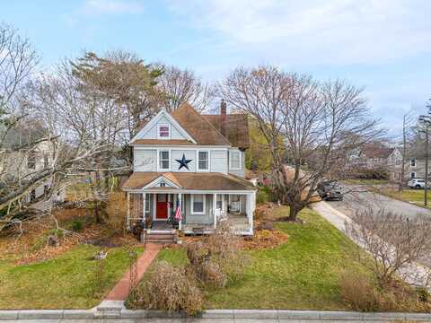 89 Cedar Avenue, Patchogue, NY 11772