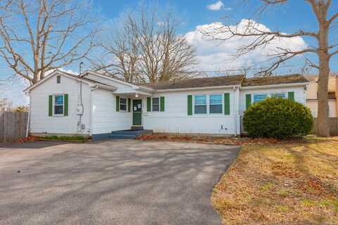 882 Union Boulevard, West Islip, NY 11795