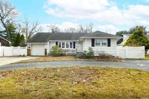 3526 Union Boulevard, East Islip, NY 11730