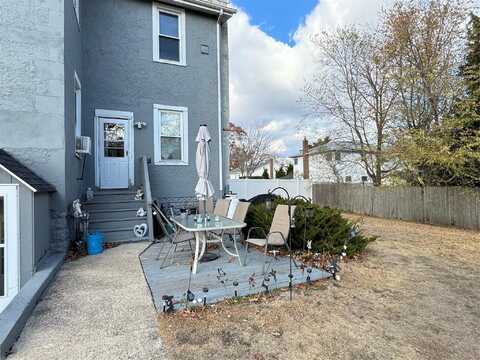 442 S 13th Street, Lindenhurst, NY 11757