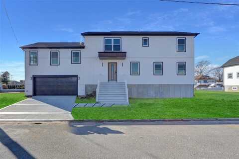 771 S 9th Street, Lindenhurst, NY 11757