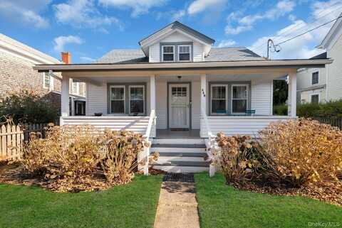 446 6th Street, Greenport, NY 11944