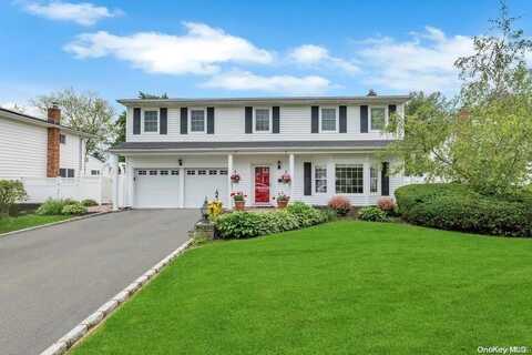 64 Primrose Lane, Kings Park, NY 11754