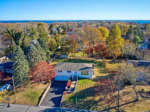 10 Beverly Lane, East Moriches, NY 11940