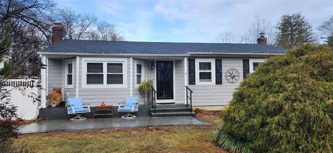 5 Karls Road, Yaphank, NY 11980