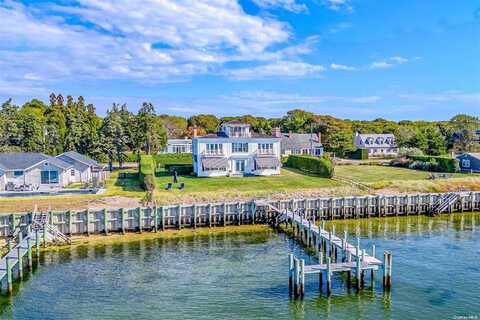 70 Peconic Avenue, Shelter Island, NY 11964