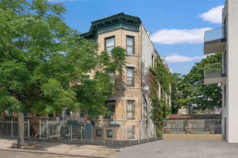 259 E 28th Street, Brooklyn, NY 11226